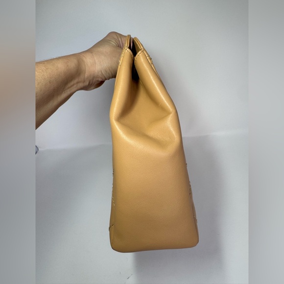 Authentic CHANEL Crown Shoulder Tote Bag Beige - Picture 3 of 12